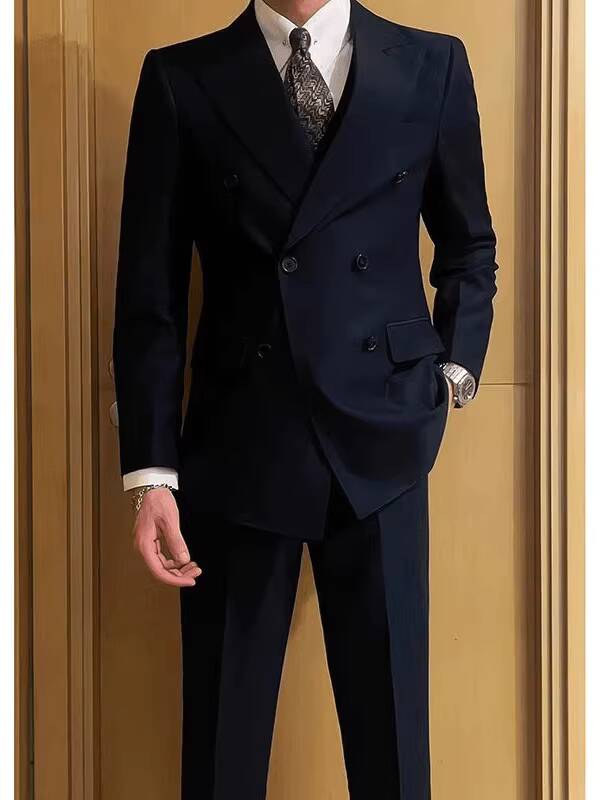 High End Men'S Formal Wear - Projektowanie eleganckich, dwurzędowych garniturów ślubnych dla